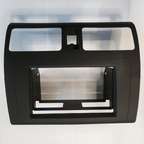 Рамка на панель Suzuki Swift